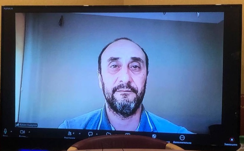 Учасники дискусії